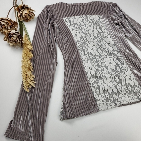 Andrade Lavender Lace Silver Stripe Shimmer Top S - Picture 7 of 16